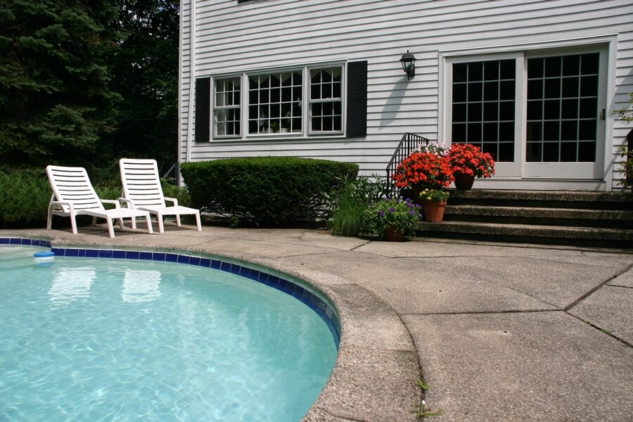 In ground swimming pool